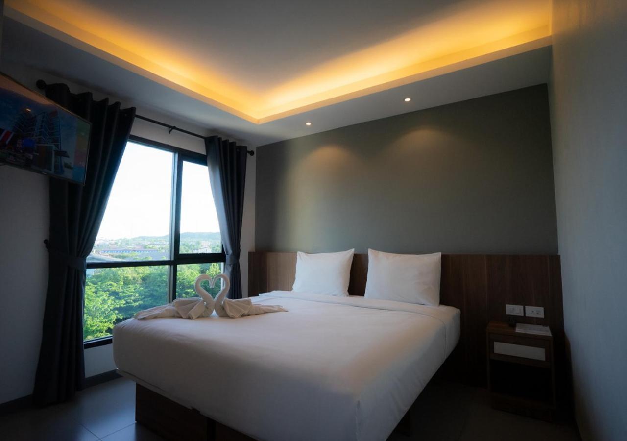 The Zleep Chonburi Hotel Bagian luar foto