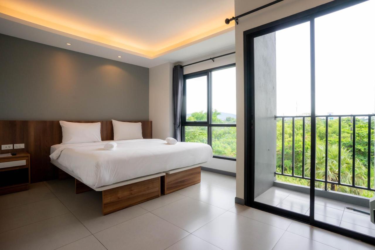 The Zleep Chonburi Hotel Bagian luar foto
